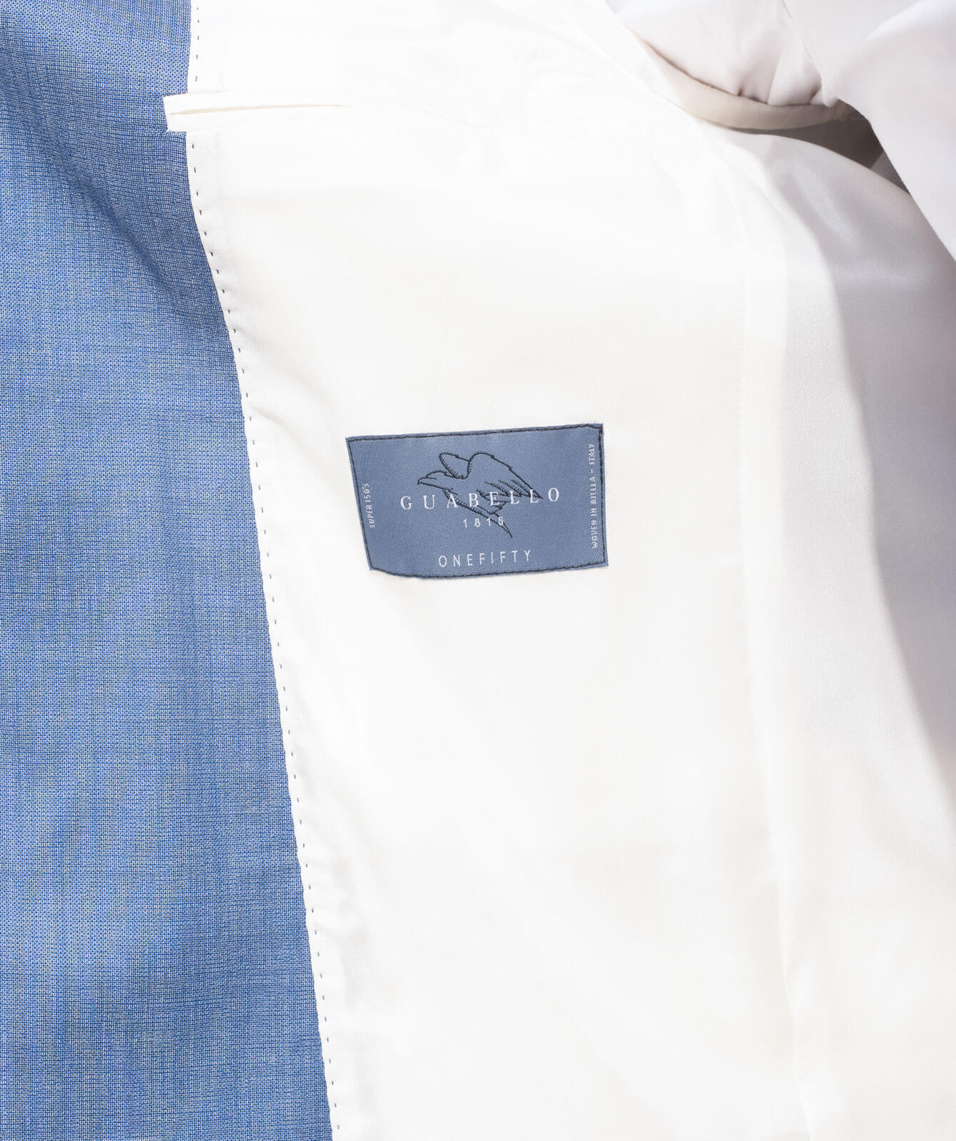 Meeresblauer Anzug mit Bi-Color-Optik