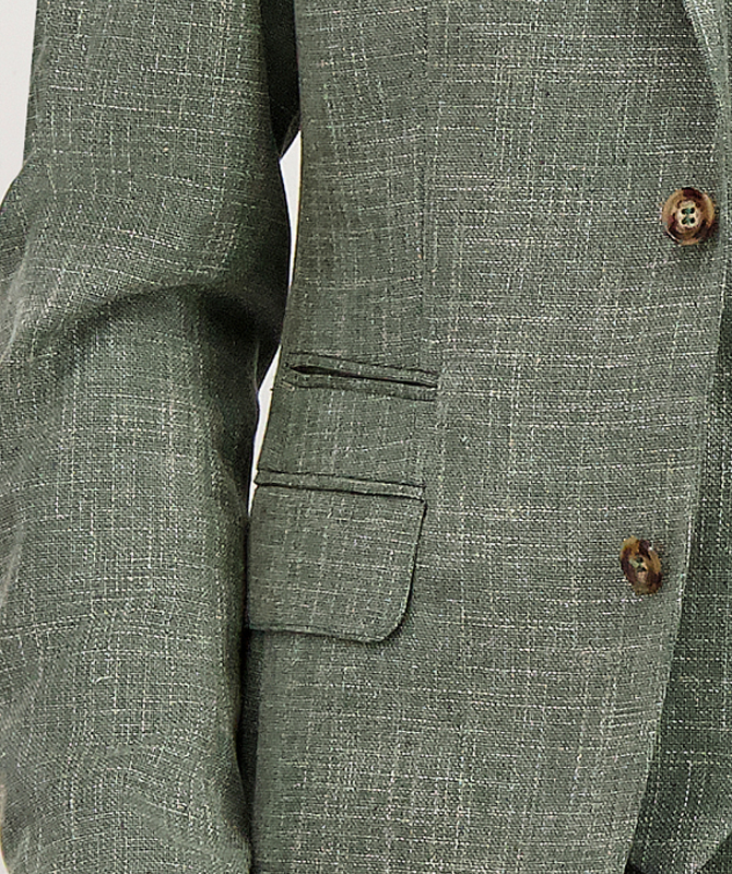 Festlicher Vintage-Anzug in Schilfgrün
